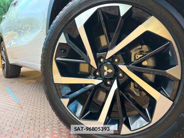 Mitsubishi OUTLANDER PHEV 2023-10 7980517-13