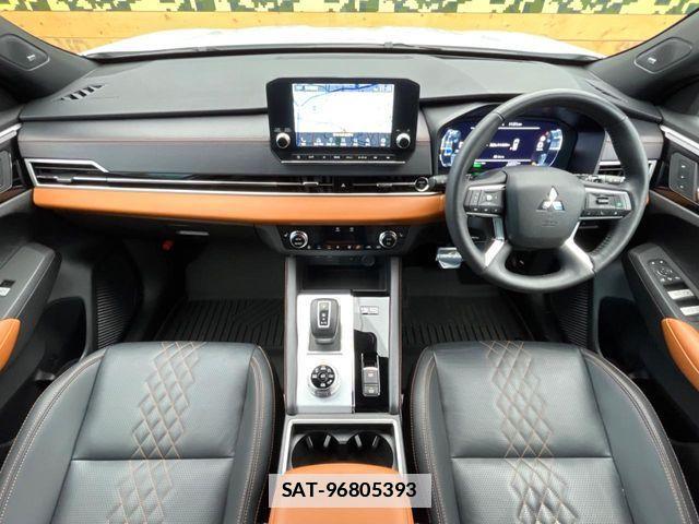 Mitsubishi OUTLANDER PHEV 2023-10 7980517-1