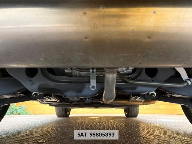 Mitsubishi OUTLANDER PHEV 2023-10 7980517-19