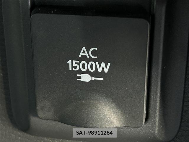 Mitsubishi OUTLANDER PHEV 2023-04 7980518-27