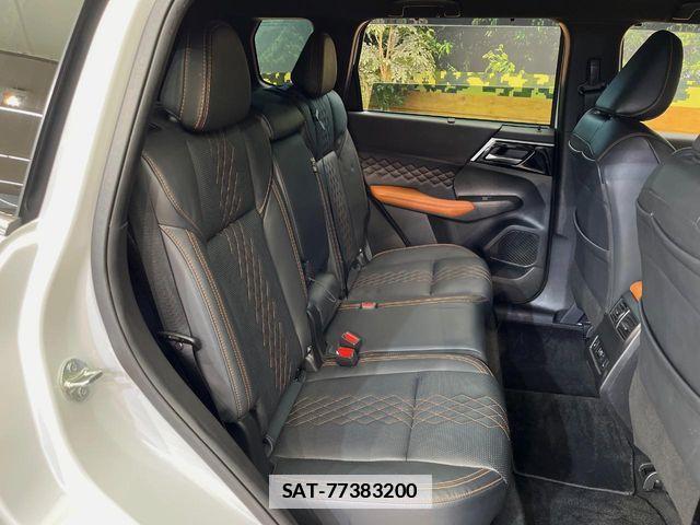 Mitsubishi OUTLANDER PHEV 2023-01 7980516-9