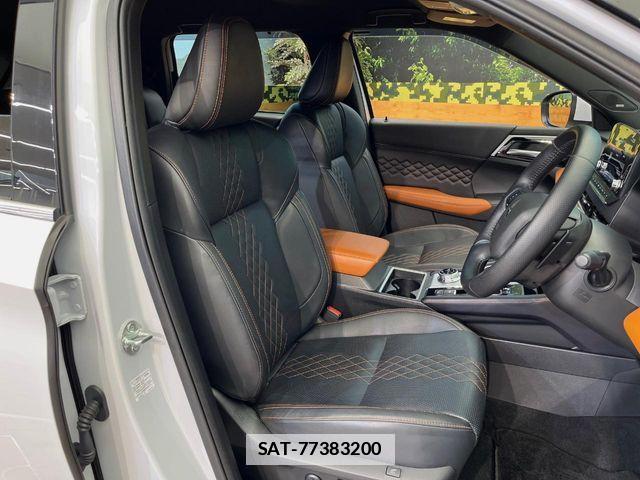 Mitsubishi OUTLANDER PHEV 2023-01 7980516-8