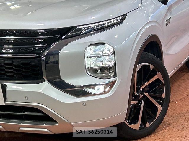 Mitsubishi OUTLANDER PHEV 2023-07 7980515-12