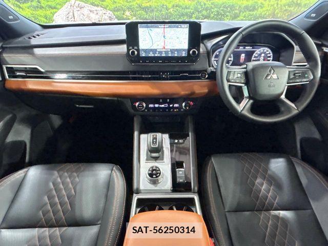 Mitsubishi OUTLANDER PHEV 2023-07 7980515-1