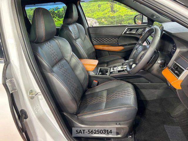 Mitsubishi OUTLANDER PHEV 2023-07 7980515-7