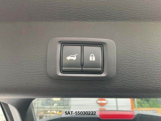 Mitsubishi OUTLANDER PHEV 2023-11 8037516-25