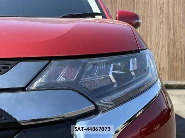 Mitsubishi OUTLANDER PHEV 2018-11 8037523-25