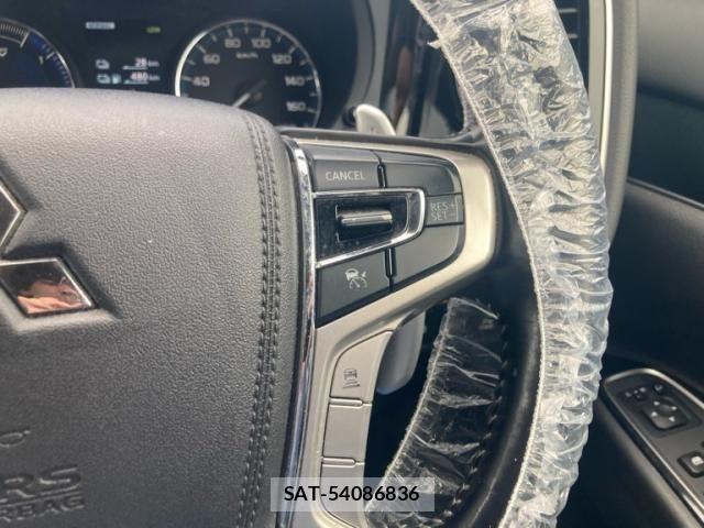 Mitsubishi OUTLANDER PHEV 2019-01 8037525-9