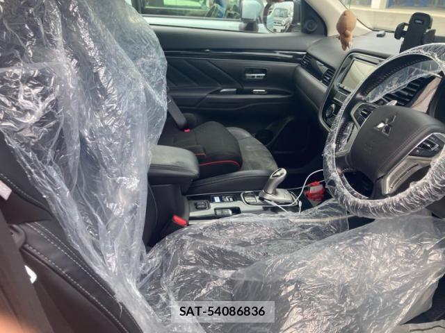 Mitsubishi OUTLANDER PHEV 2019-01 8037525-4