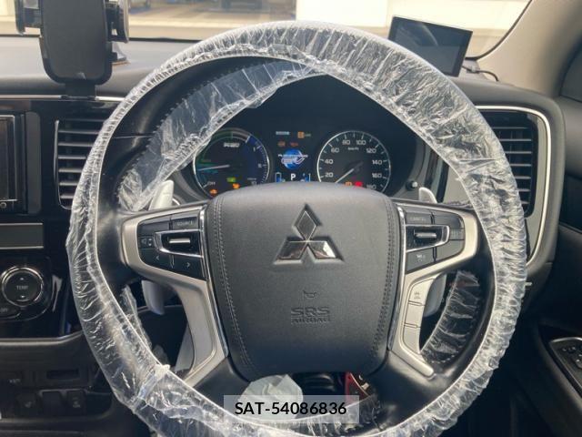 Mitsubishi OUTLANDER PHEV 2019-01 8037525-8