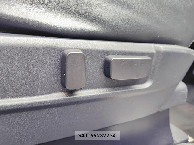 Mitsubishi OUTLANDER PHEV 2015-11 8037527-21