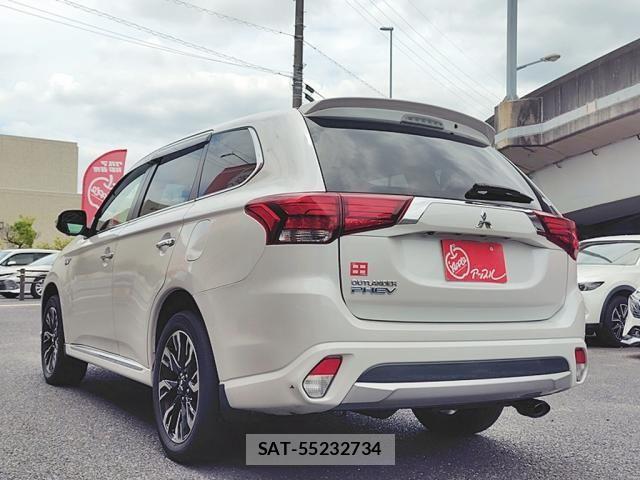Mitsubishi OUTLANDER PHEV 2015-11 8037527-3