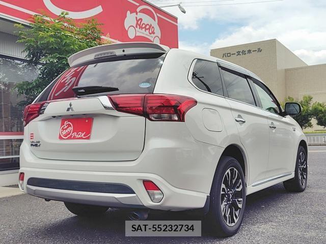 Mitsubishi OUTLANDER PHEV 2015-11 8037527-5