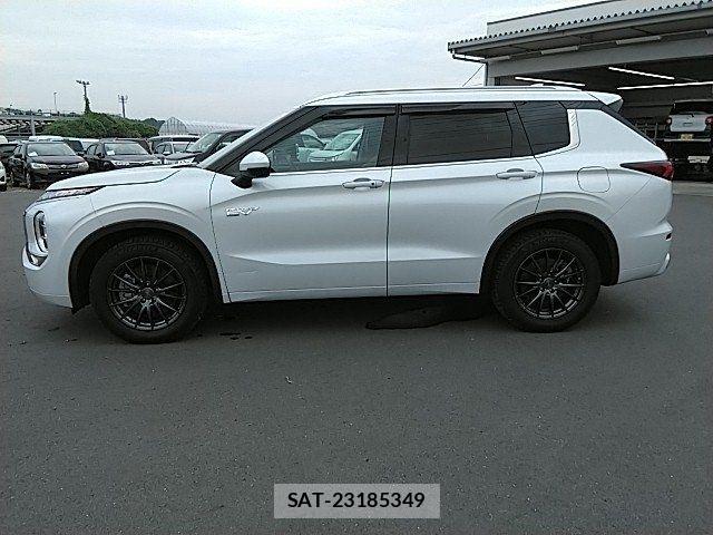 Mitsubishi OUTLANDER PHEV 2022-01 8037520-15