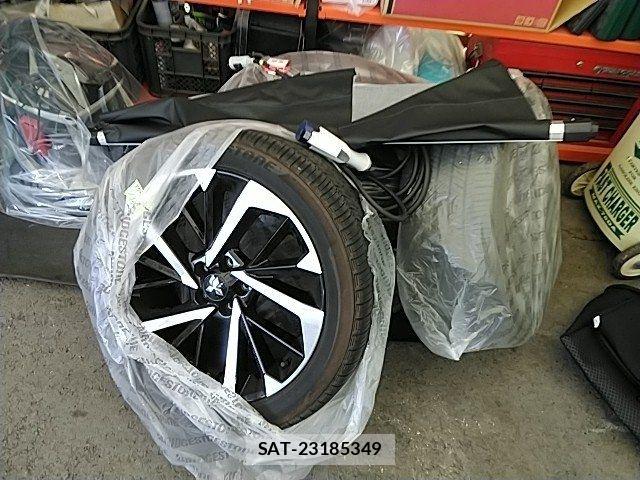 Mitsubishi OUTLANDER PHEV 2022-01 8037520-19