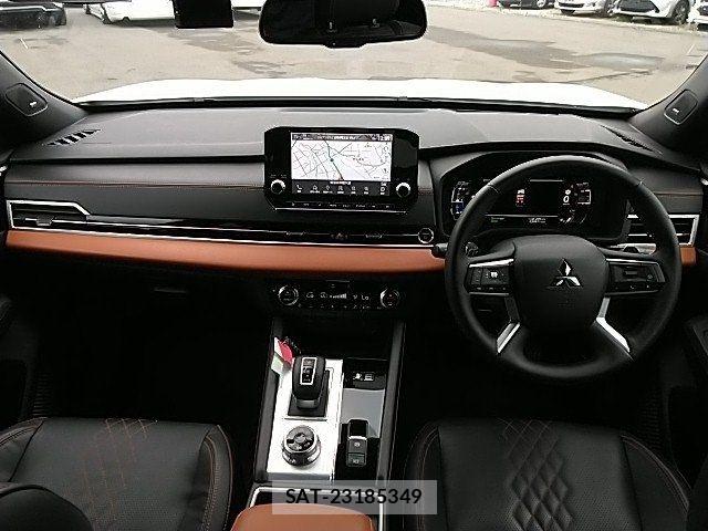 Mitsubishi OUTLANDER PHEV 2022-01 8037520-8