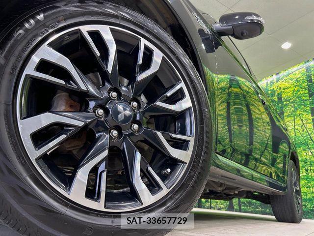 Mitsubishi OUTLANDER PHEV 2017-03 8037524-12