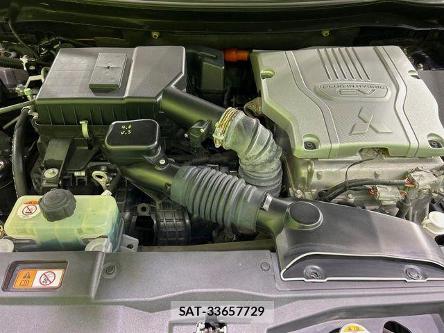 Mitsubishi OUTLANDER PHEV 2017-03 8037524-17