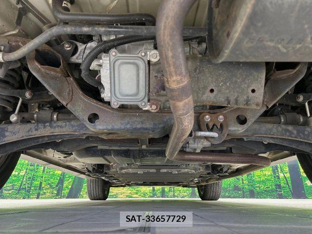 Mitsubishi OUTLANDER PHEV 2017-03 8037524-18