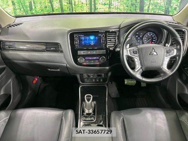 Mitsubishi OUTLANDER PHEV 2017-03 8037524-1