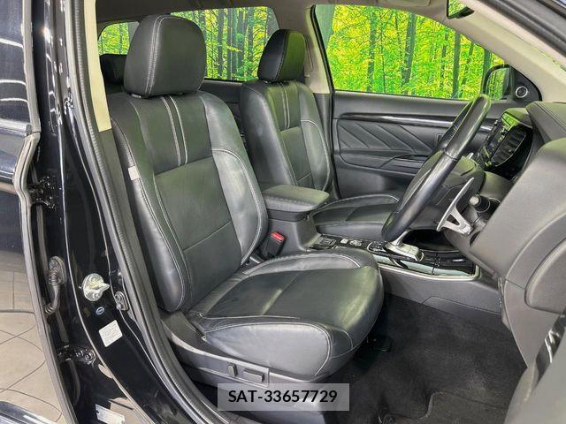 Mitsubishi OUTLANDER PHEV 2017-03 8037524-7