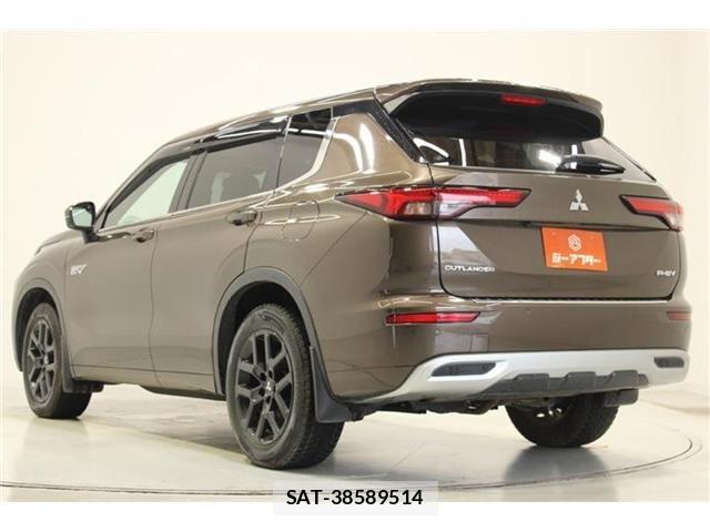 Mitsubishi OUTLANDER PHEV 2021-12 8037522-9