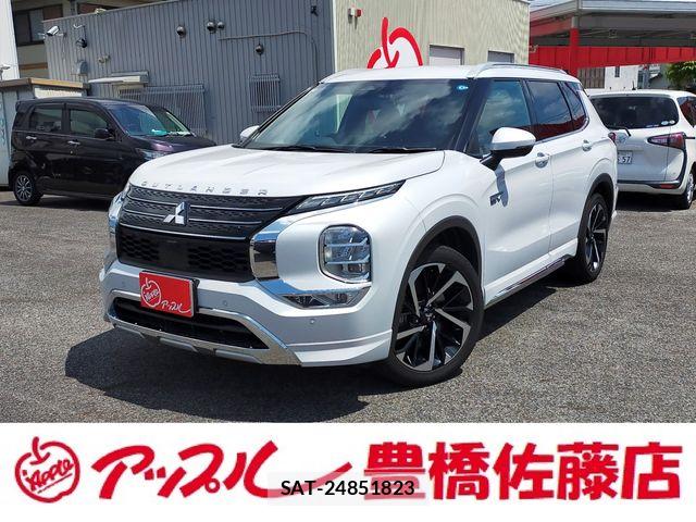 Mitsubishi OUTLANDER PHEV 2023-04 8037521-0
