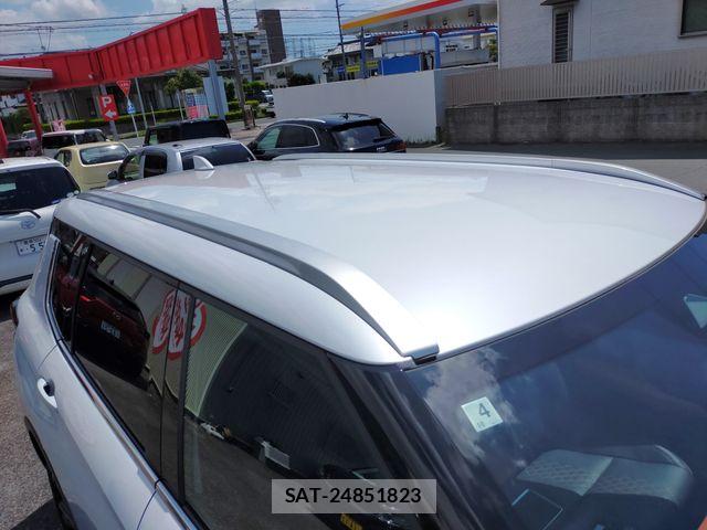 Mitsubishi OUTLANDER PHEV 2023-04 8037521-11