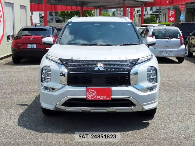 Mitsubishi OUTLANDER PHEV 2023-04 8037521-1
