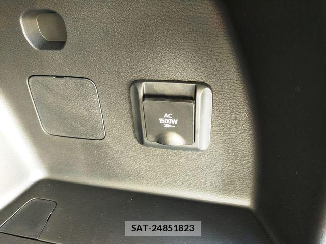 Mitsubishi OUTLANDER PHEV 2023-04 8037521-20