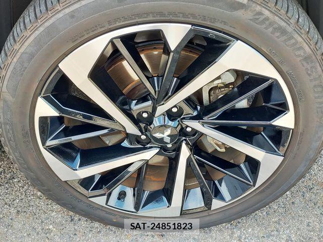 Mitsubishi OUTLANDER PHEV 2023-04 8037521-6