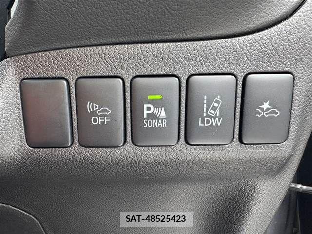 Mitsubishi OUTLANDER PHEV 2015-07 8037526-27