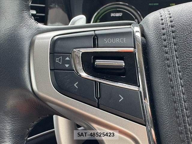 Mitsubishi OUTLANDER PHEV 2015-07 8037526-28