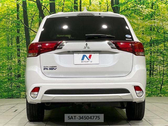 Mitsubishi OUTLANDER PHEV 2017-07 8075076-14