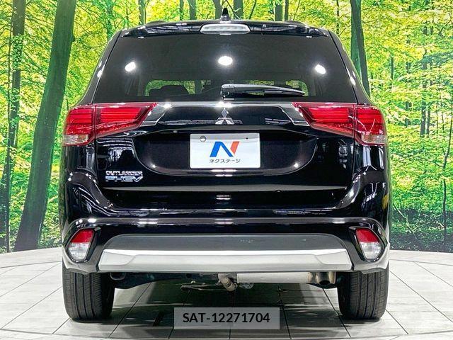 Mitsubishi OUTLANDER PHEV 2016-03 8075077-14