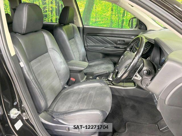 Mitsubishi OUTLANDER PHEV 2016-03 8075077-7