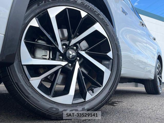 Mitsubishi OUTLANDER PHEV 2022-07 8075073-13
