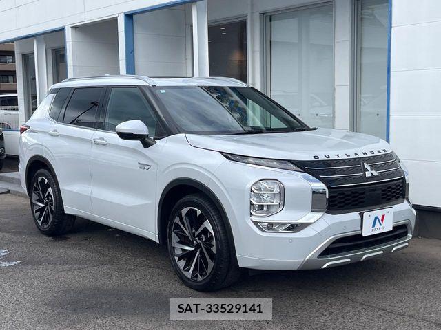 Mitsubishi OUTLANDER PHEV 2022-07 8075073-16