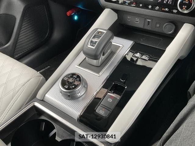 Mitsubishi OUTLANDER PHEV 2024-05 8075072-19