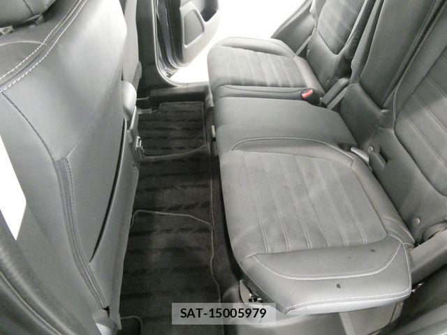 Mitsubishi OUTLANDER PHEV 2017-03 8075078-15