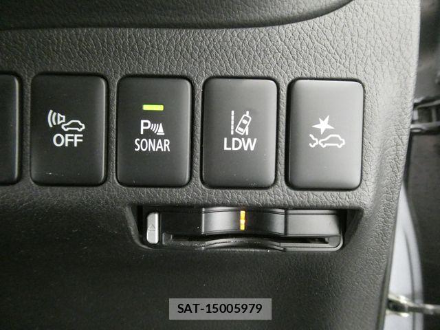 Mitsubishi OUTLANDER PHEV 2017-03 8075078-24