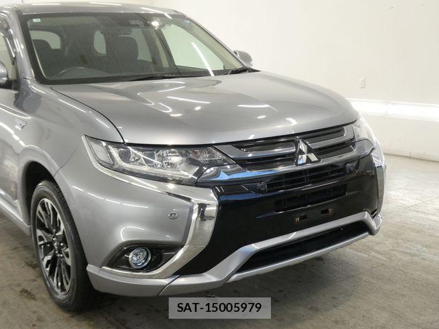 Mitsubishi OUTLANDER PHEV 2017-03 8075078-7