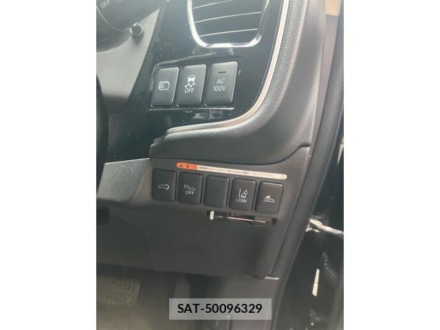 Mitsubishi OUTLANDER PHEV 2015-07 8101122-9