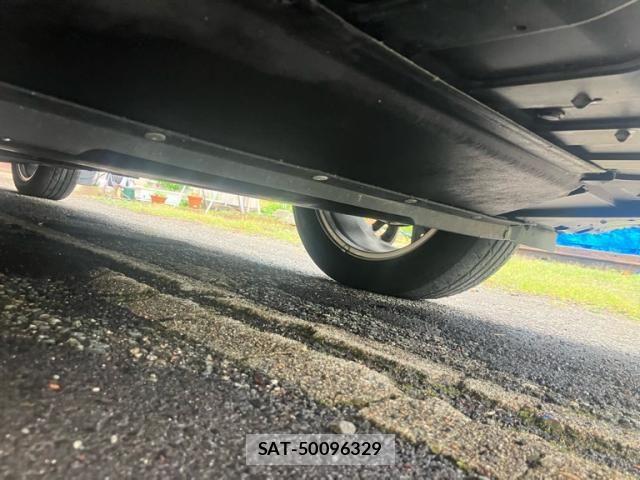 Mitsubishi OUTLANDER PHEV 2015-07 8101122-4