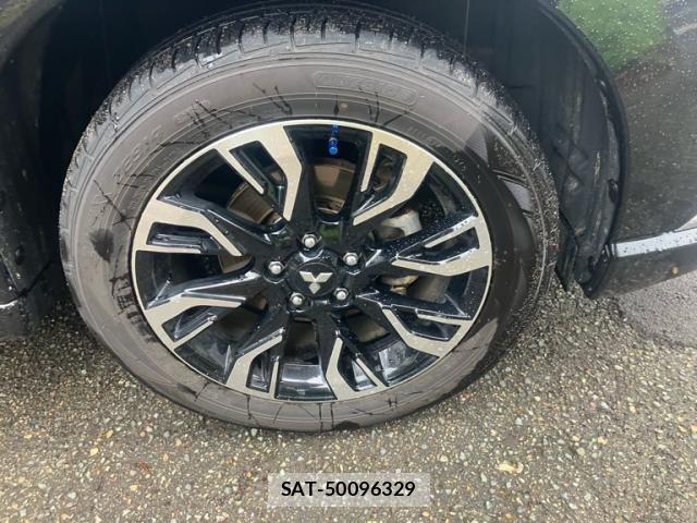 Mitsubishi OUTLANDER PHEV 2015-07 8101122-5