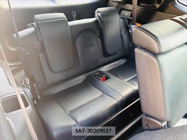 Mitsubishi OUTLANDER PHEV 2022-03 8101115-9