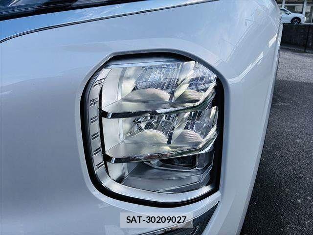 Mitsubishi OUTLANDER PHEV 2022-03 8101115-12