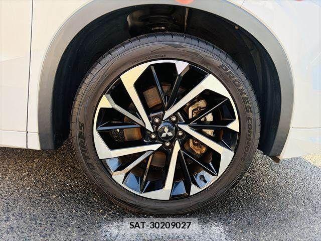 Mitsubishi OUTLANDER PHEV 2022-03 8101115-14