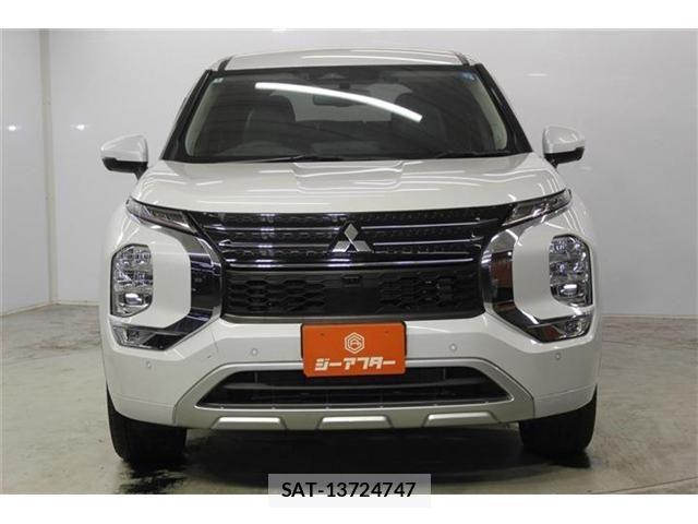 Mitsubishi OUTLANDER PHEV 2022-05 8101109-1