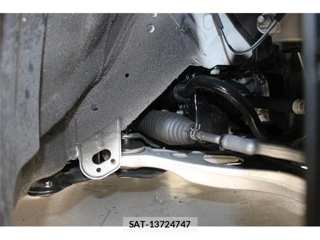 Mitsubishi OUTLANDER PHEV 2022-05 8101109-20